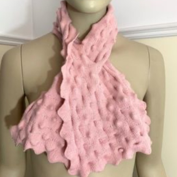 Saint James scarf - Picture 1 of 2